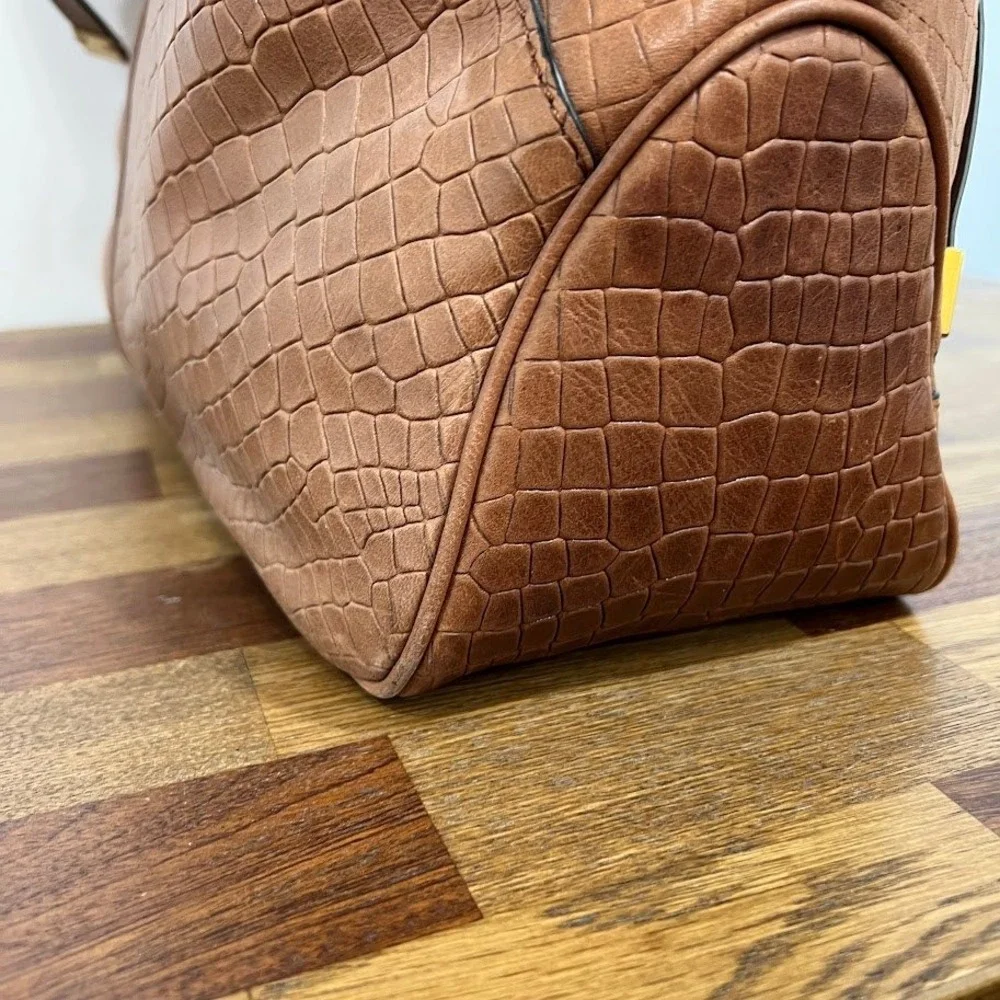 Tahari Crocodile Embossed Leather Hobo Bag Large Cognac Tote Gold Hardware Boho